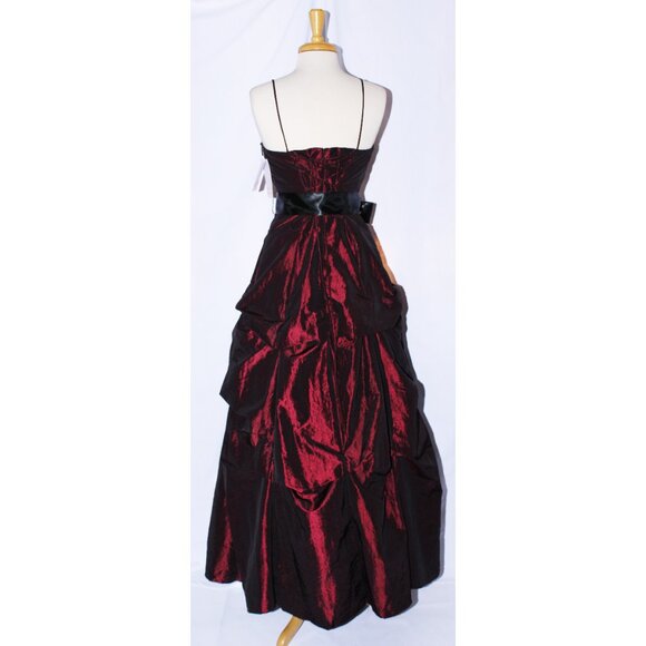 Poly USA Floor Length Crushed Taffeta Prom or Ball Gown-Size L-BURGUNDY-NWT - Picture 2 of 5